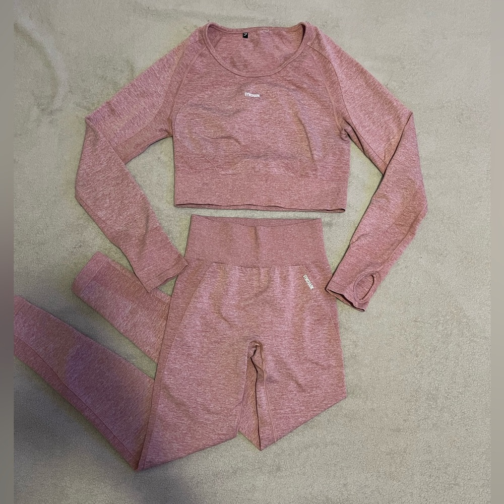 Gymshark two piece leggings/ crop athletic set
